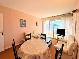 Rooms for 2 People Apartment in Quiberon