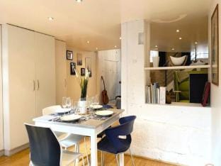 Artists Loft Parking Standing Apartment in Rouen