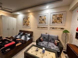 BELL ROOMS NOIDA Apartment in Noida