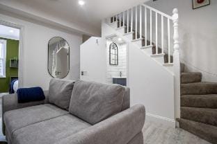 New 3BR E1 LDN Apartment with Private Roof Terrace Apartment in London