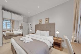Executive One-Bedroom Mayfair Residence Apartment in City of Westminster