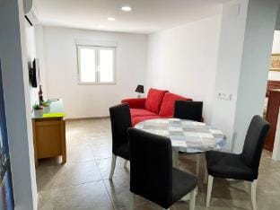 Charming 2 Bedroom Apartment in Elx, Spain Apartment in Costa Blanca