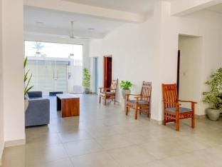 Turtle Beach Apartment  Apartment in Dehiwala-Mount Lavinia