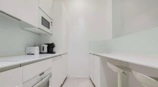 w    Warm 1BR in the Vibrant Chueca Neighborhood Apartment in Centro
