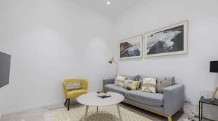 w    Warm 1BR in the Vibrant Chueca Neighborhood Apartment in Centro