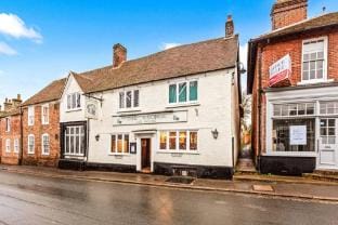 The George Inn Hotel Rooms - Room 2 Apartment in Wycombe District