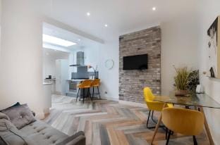 Cobden 2 Bed Apartment Apartment in Croydon