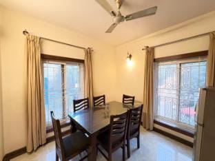 LUXURY 2BHK SERVICE APARTMENTS at Benson Town Apartment in Bengaluru