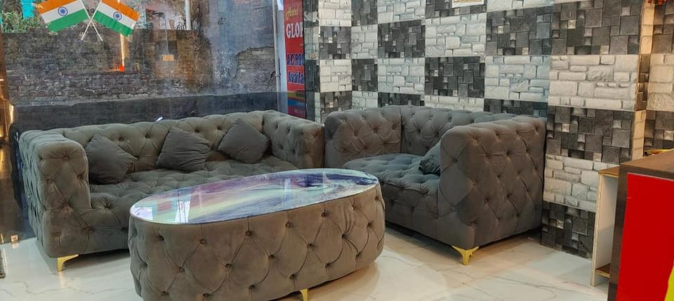 Budget Hotel in Rishikesh near River Hotel in Rishikesh