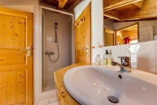 Chalet Ysope Les Gets - by PAJ Chalet in Les Gets