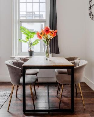 The Regency | Seafront Lux Apartments! Country House in Southend-on-Sea