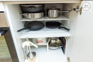 Free Parking, 5 beds, 8 Guest, Spacious, Long-Term Vacation rental in Birmingham