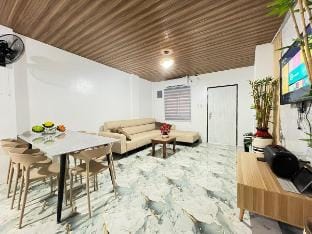 Up to 40 pax near Clark Speedway & Clark Airport Vacation rental in Angeles