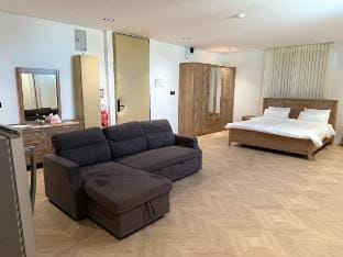 Spacious Modern Studio with TV, Kitchen & Desk Vacation rental in Riyadh