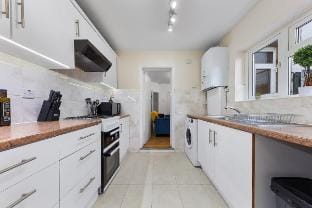 Decamp | Free Parking | Watford | Holiday Deals Vacation rental in Watford