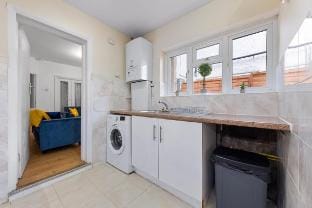 Decamp | Free Parking | Watford | Holiday Deals Vacation rental in Watford
