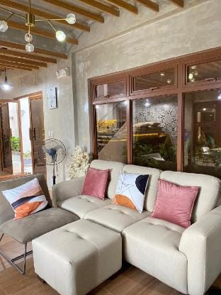Brand New Villa w/ Pool & Majestic Mountain Views Vacation rental in Antipolo