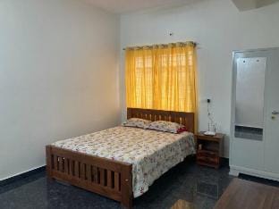 Functional one room studio! Vacation rental in Mysuru