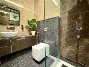 Egardenstay Deluxe Room- Ideal Short Stay Somnath Vacation rental in Varanasi