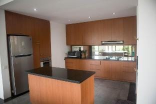 4BR Villa • Ricefield View • Huge Private Pool Vacation rental in North Kuta