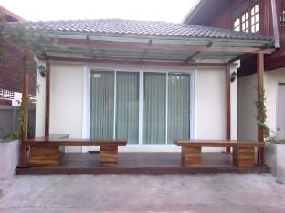บ้านพักใกล้วัดป่านาคนิมิตร Vacation rental in Thailand