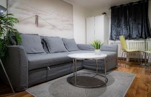 Central LDN Apartment Near Paddington + Hyde Park Vacation rental in City of Westminster