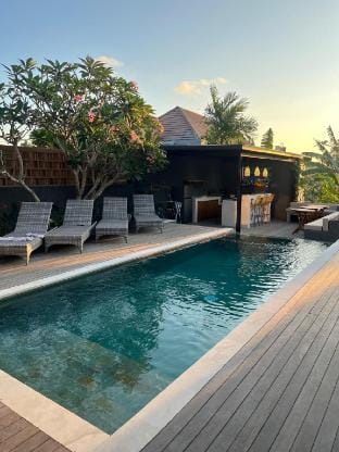 Large modern 5-bedroom villa Flamboyant Vacation rental in Bali