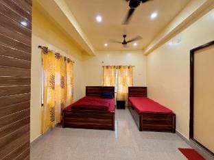Studio 404 Sin City Suite Vacation rental in India