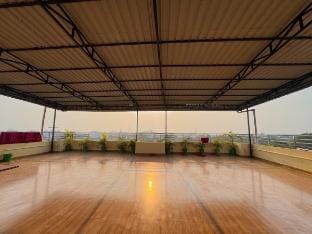 Studio 402 Continental stay Vacation rental in India