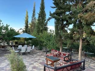 Chalet with garden view Vacation rental in Al Madinah Province