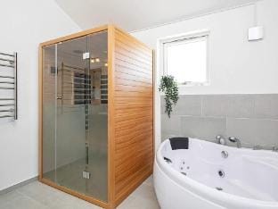 Modern Retreat with Spa - By Traum Ferienwohnungen Vacation rental in Løkken
