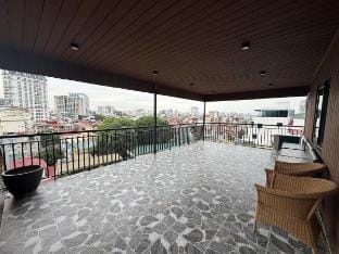 Spacious Private Apartment - Central Ba Dinh Vacation rental in Hanoi