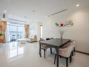 Halcyon Luxury Residence - Landmark 4 Vacation rental in Ho Chi Minh City
