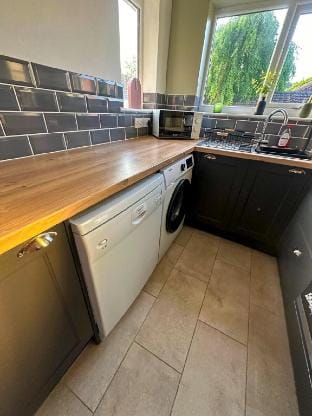 Cecil House -Chic 2 Bed, Sleeps 5, Parking x2 cars Vacation rental in Lincoln