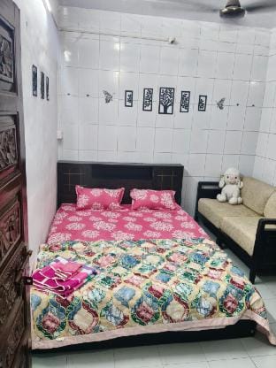 Khushi house 2 Vacation rental in Mumbai