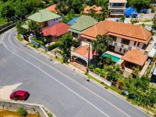 Amazing 4BR pool Villa near Beach Bangtao Vacation rental in Choeng Thale
