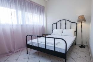Elegant Spacious 2Bd Apt with Balcony in Petralona Vacation rental in Athens