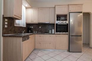 Elegant Spacious 2Bd Apt with Balcony in Petralona Vacation rental in Athens
