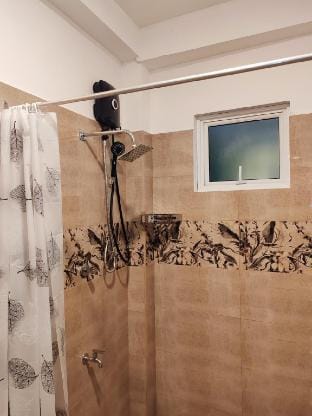 Antonio Transit 
Superior Budget Room Vacation rental in Negombo