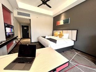 #163 KL City King Suites @ KLCC Infinity Pool Vacation rental in Federal Territory of Kuala Lumpur