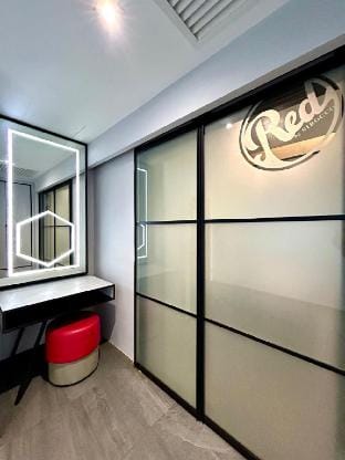 #163 KL City King Suites @ KLCC Infinity Pool Vacation rental in Federal Territory of Kuala Lumpur