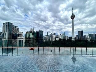 #21 KL City King Suites @ KLCC Infinity Pool Vacation rental in Federal Territory of Kuala Lumpur