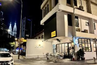 #71 KL City King Suites @ KLCC View Infinity Pool Vacation rental in Federal Territory of Kuala Lumpur