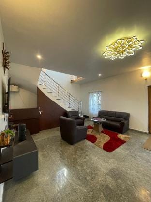 IndivaStays - Moon Stone - 3BHK Premium Villa Vacation rental in Tamil Nadu
