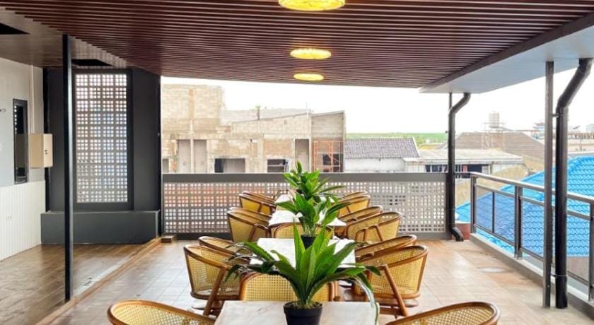 Men's Bhaskara Sari O'Six by Stayvie Coliving Hotel in Surabaya