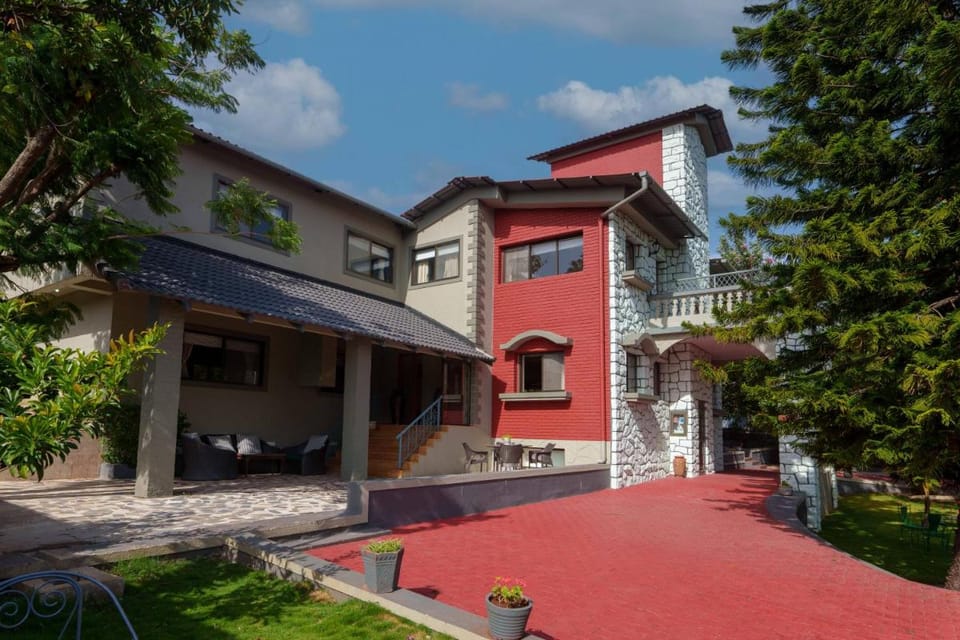 amã Stays & Trails Dulwich Terrace, Panchgani Vacation rental in Maharashtra