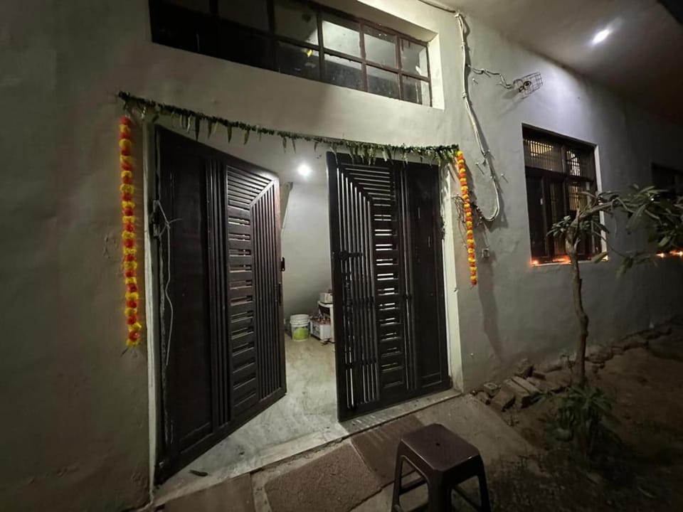 Nidhivan Vatika (Ashram) Vacation rental in Uttar Pradesh