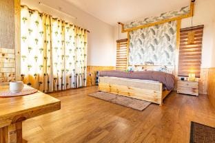 Oliver's Nest - 4BHK | Boutique Villa by Homeyhuts Vacation rental in Uttarakhand