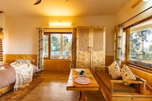 Oliver's Nest - 4BHK | Boutique Villa by Homeyhuts Vacation rental in Uttarakhand