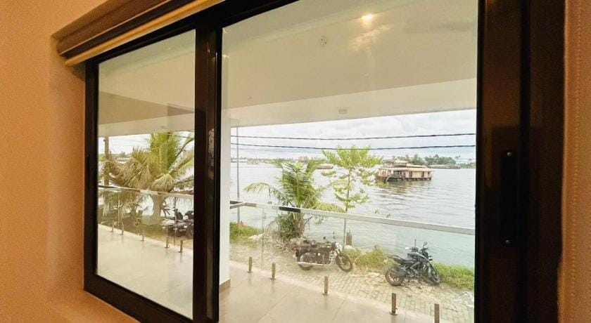 Venice Riverside Hotel in Alappuzha